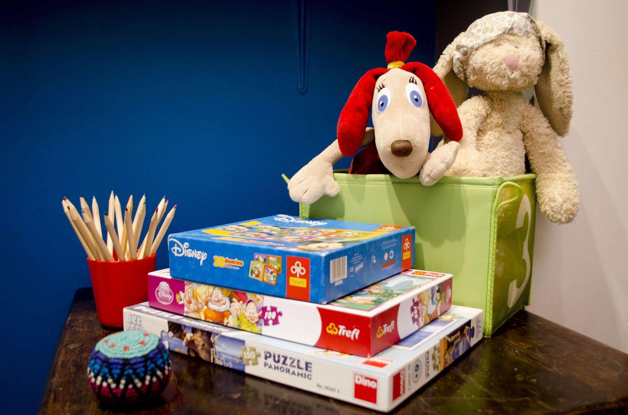 Red Nose Hostel With Self-Check In リガ エクステリア 写真