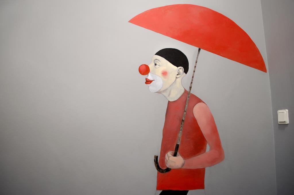 Red Nose Hostel With Self-Check In リガ エクステリア 写真