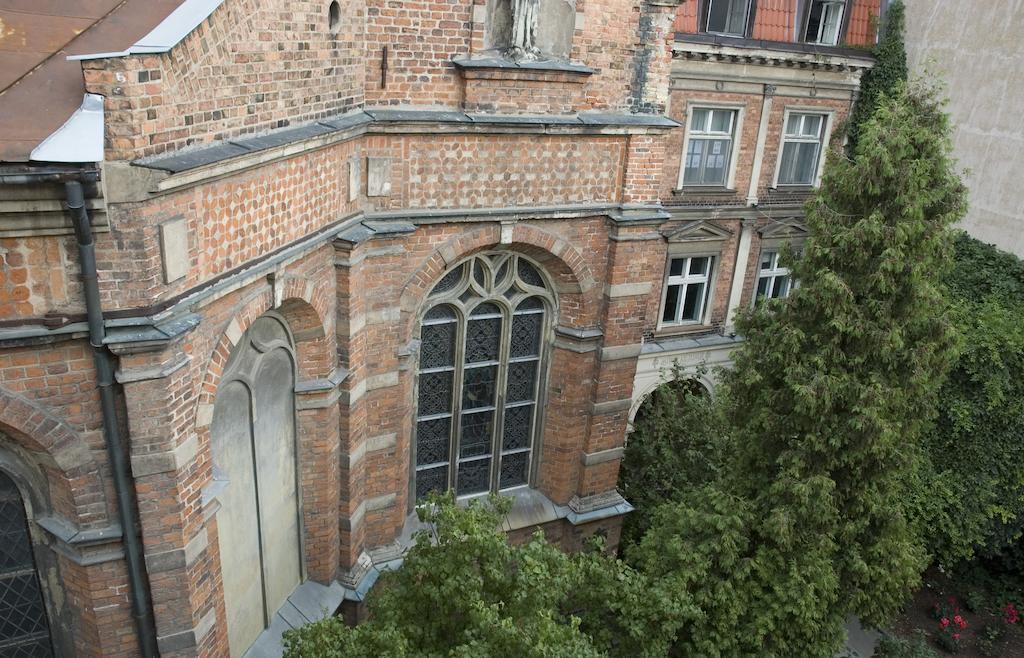 Red Nose Hostel With Self-Check In リガ エクステリア 写真
